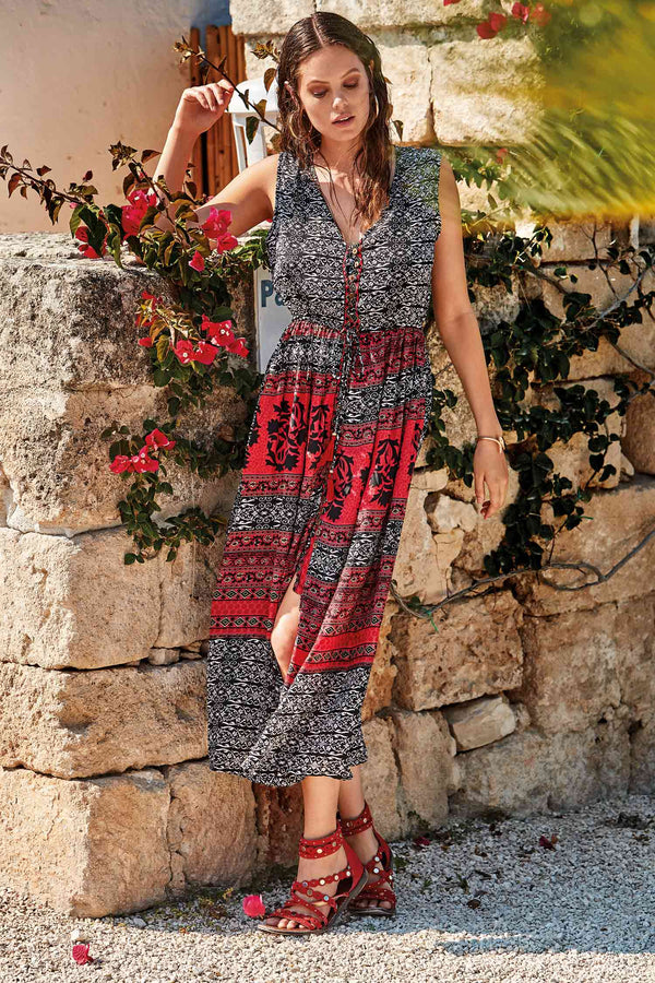 SLEEVELESS LONG DRESS